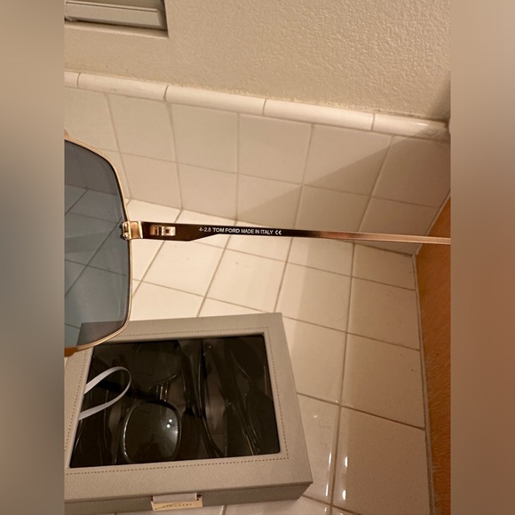 Tom Ford Sunglasses FT TF656 28Q Scout - Picture 6 of 7